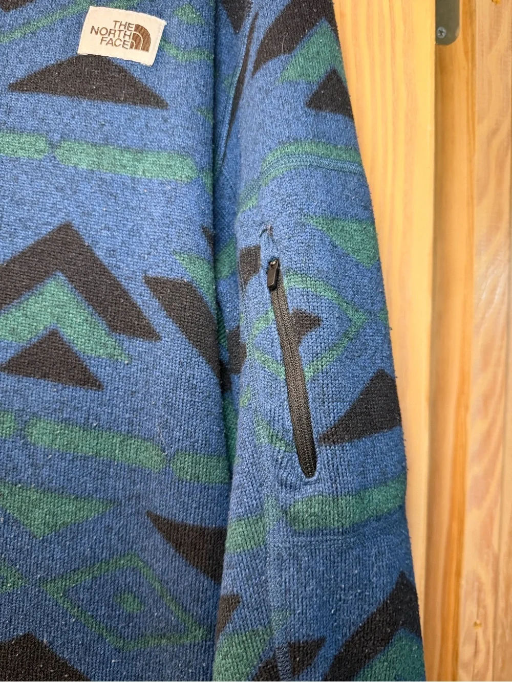 The North Face Men's Blue, Green & Black Patterned Quarter-Zip Fleece